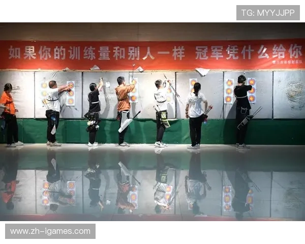 冠军背后：每日千次踢靶训练，汗水铸就奖牌之路